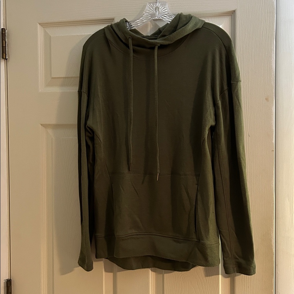 Woolx small Marino wool hoodie with kangaroo pocket